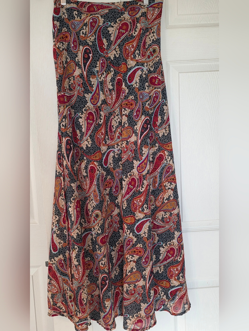 Truth NYC Women's Red Paisley Print Maxi Skirt - Multicolor